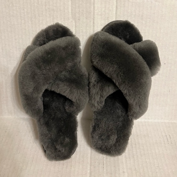 1. EMU Australia Mayberry  Sheepskin Slippers - Picture 3 of 16